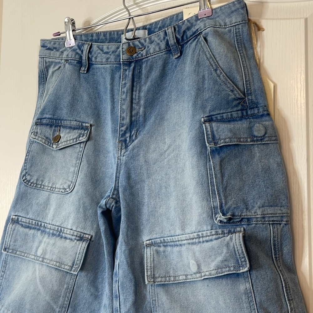 Austin Landing High Rise Denim Shorts Bermuda Length Size 11 - Picture 2 of 16